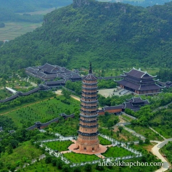 TOP 10 ngôi chùa đẹp nhất Việt Nam nhất định bạn phải đến một lần